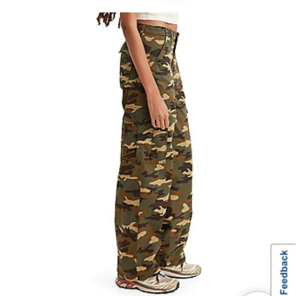 NWT Women's Levis 94 Baggy Cargo Pants 26x30 Camouflage Mid-Rise Wide Leg - Picture 3 of 14